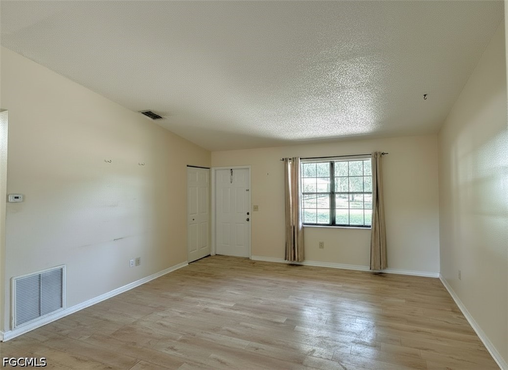4005 E Sunflower Circle