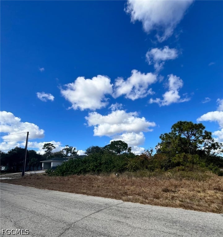 Photo 1 of 4 — 122 Pixie Avenue, Labelle, FL 33935