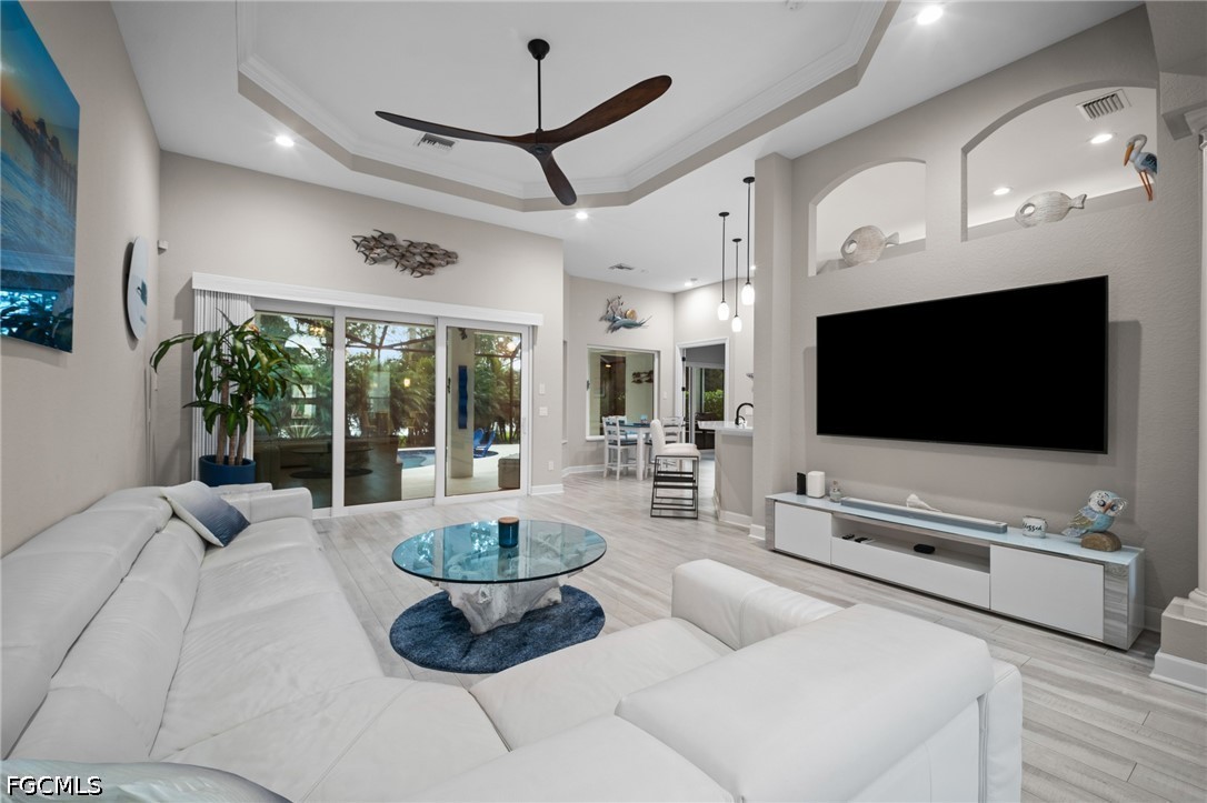 9042 Bronco Court