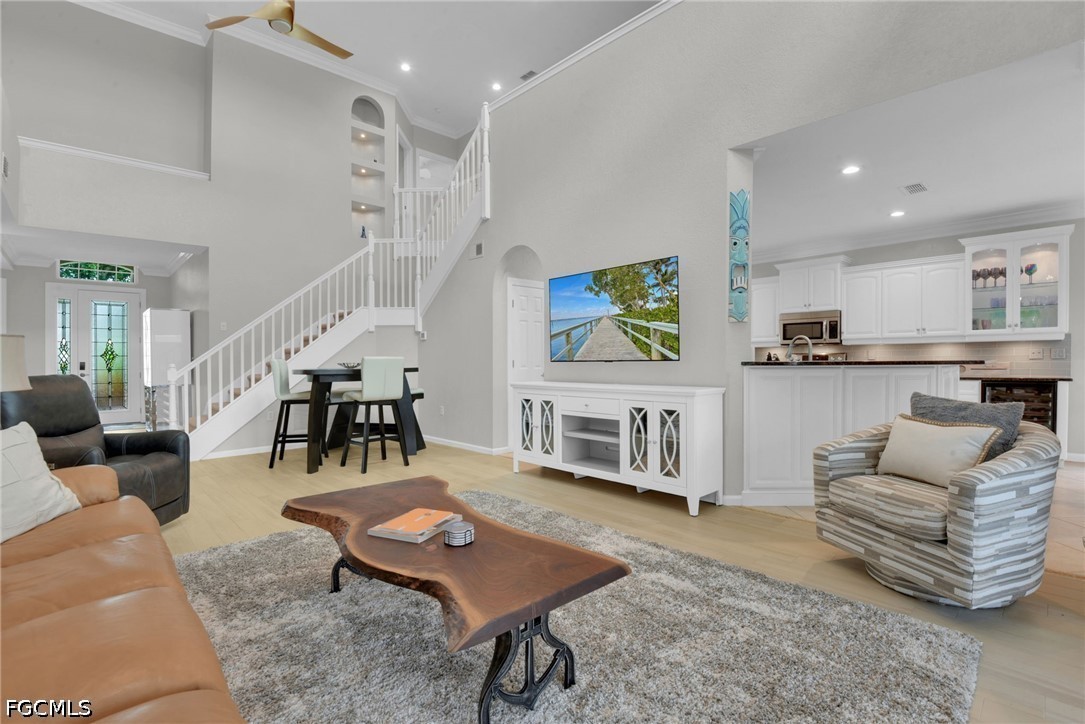23157 Oakglen Lane