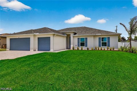 Tiny photo for 505 SW 25th Lane, Cape Coral, FL 33914 (MLS # 2026019935)