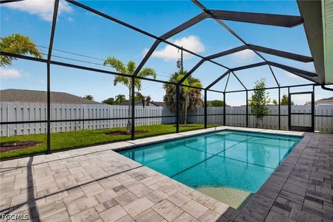 Tiny photo for 505 SW 25th Lane, Cape Coral, FL 33914 (MLS # 2026019935)