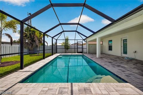 Tiny photo for 505 SW 25th Lane, Cape Coral, FL 33914 (MLS # 2026019935)
