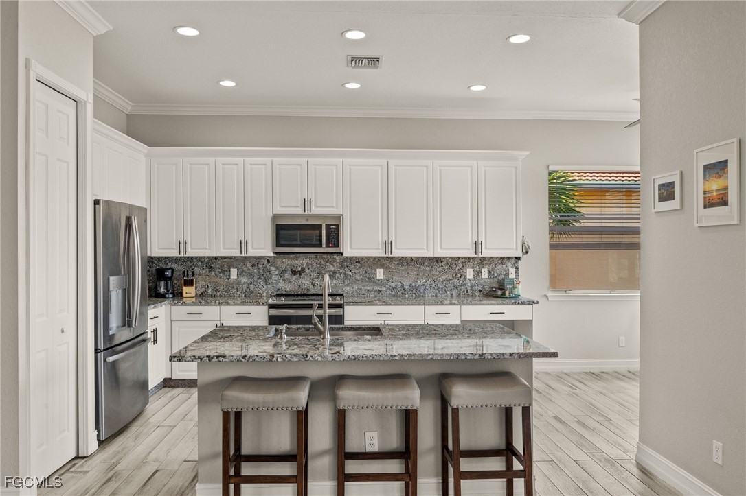 7071 San Lorenzo Court 201