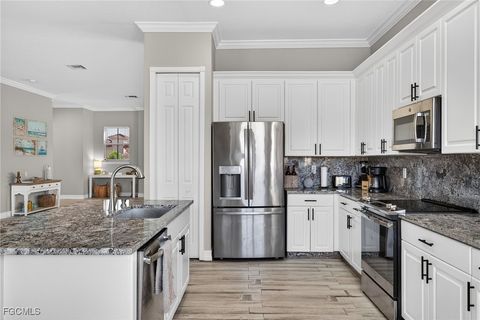 7071 San Lorenzo Court 201 Fort Myers FL 33966