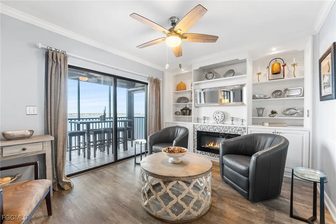 Fort Myers, Florida 33901, United States, 2 Bedrooms Bedrooms, ,2 BathroomsBathrooms,Residential,Active,241120