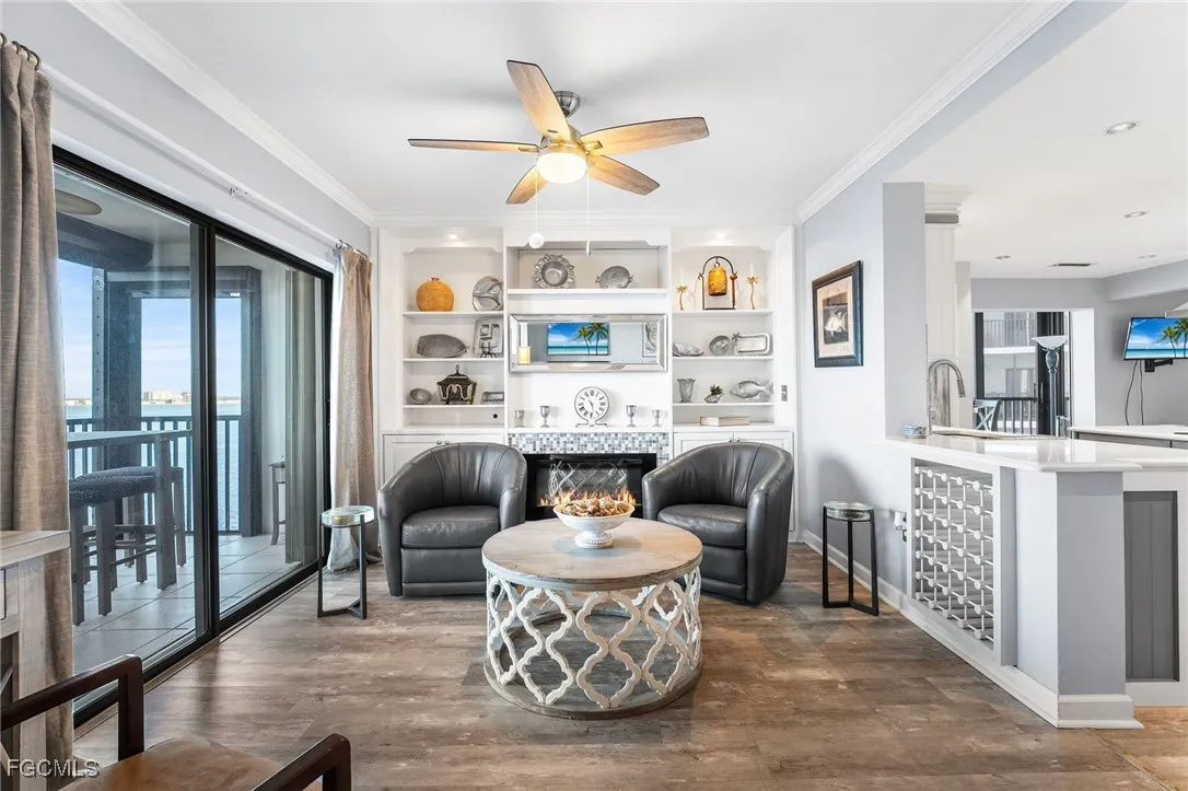 Fort Myers, Florida 33901, United States, 2 Bedrooms Bedrooms, ,2 BathroomsBathrooms,Residential,Active,241120