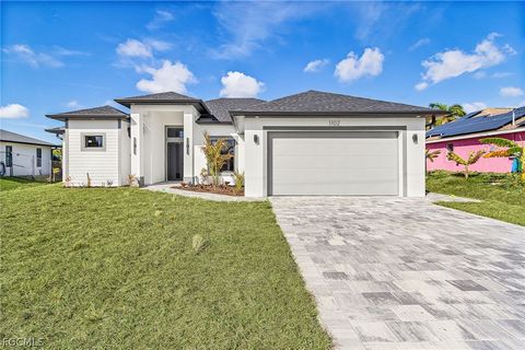 1102 NE 4th Place Cape Coral FL 33909