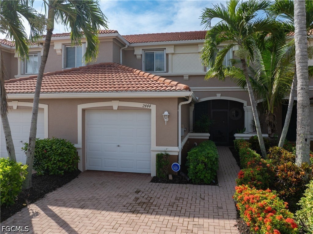 2444 Laurentina Lane