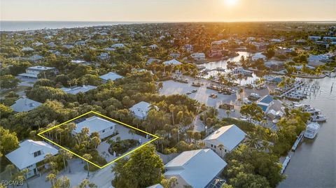 611 N Yachtsman Drive Sanibel FL 33957