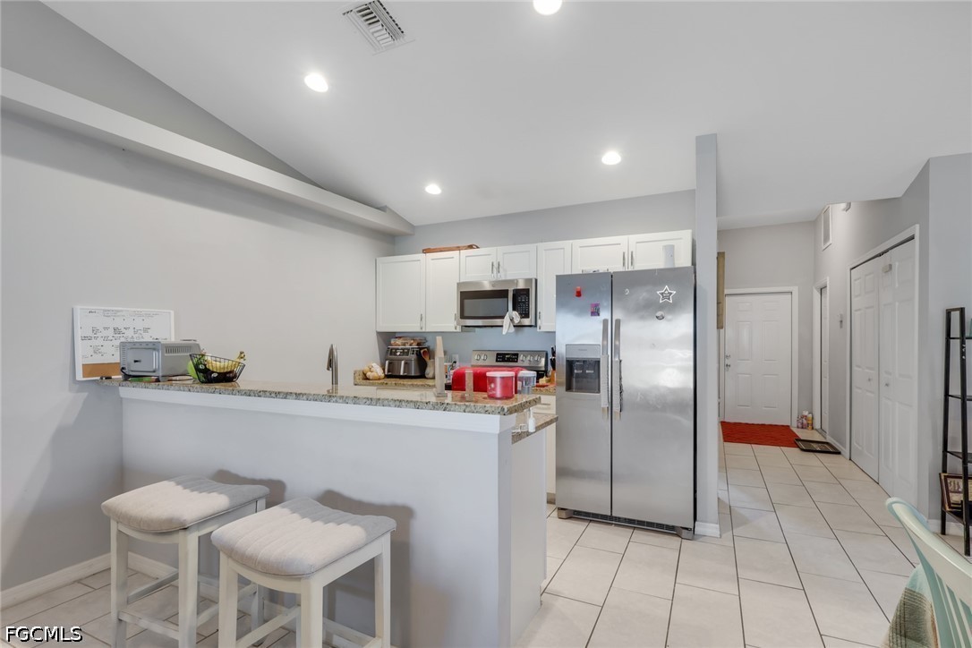 4137/4139 SW 8th Place