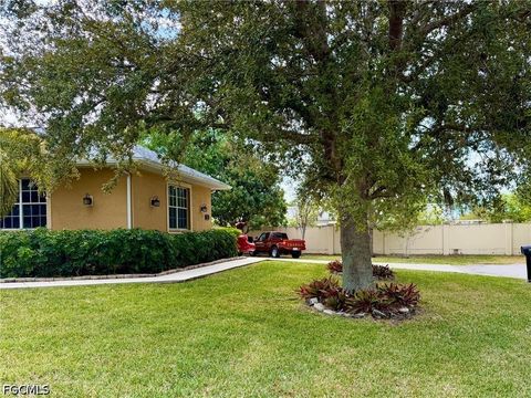Tiny photo for Fort Myers, FL 33966 (MLS # 2026022637)
