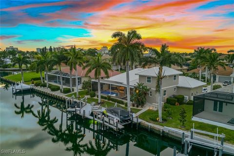 A home in MARCO ISLAND