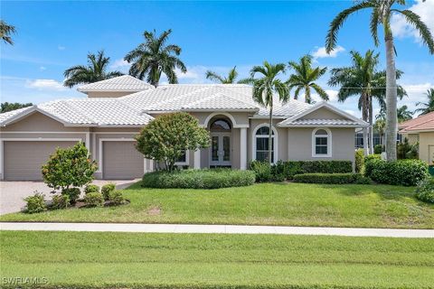 A home in MARCO ISLAND