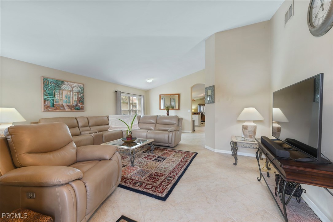 15773 Beachcomber Avenue