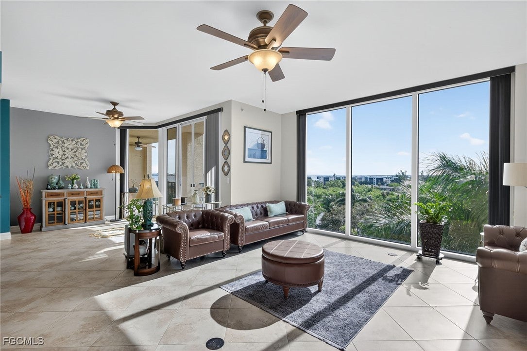 3426 Hancock Bridge Parkway 607