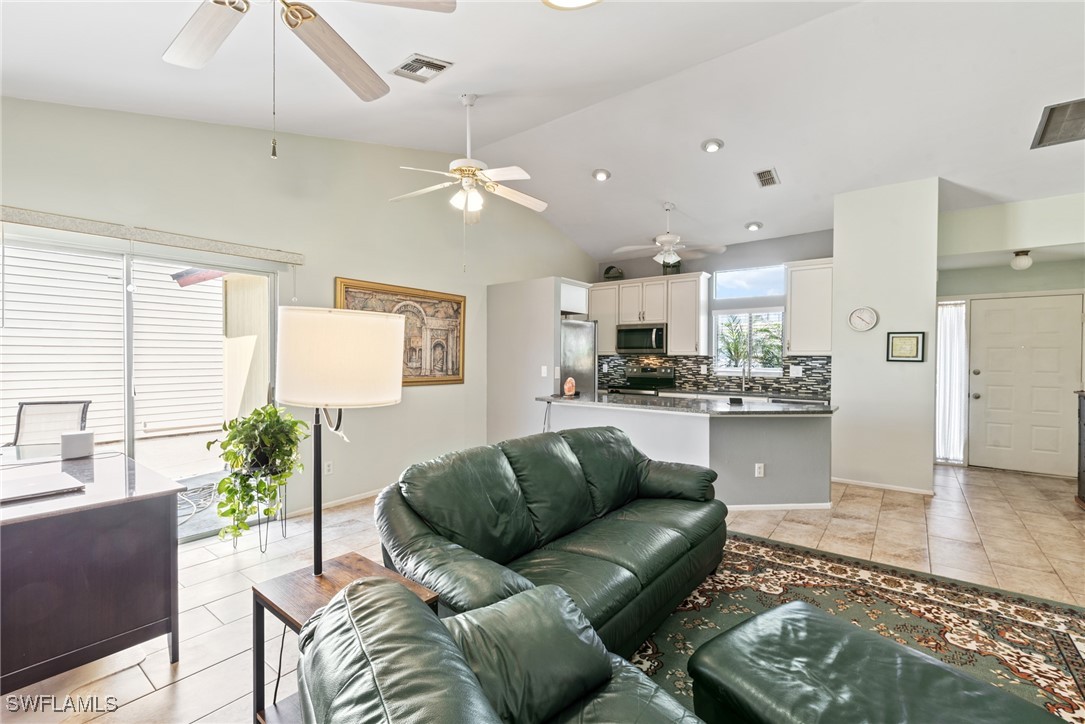 5560 Longleaf Drive