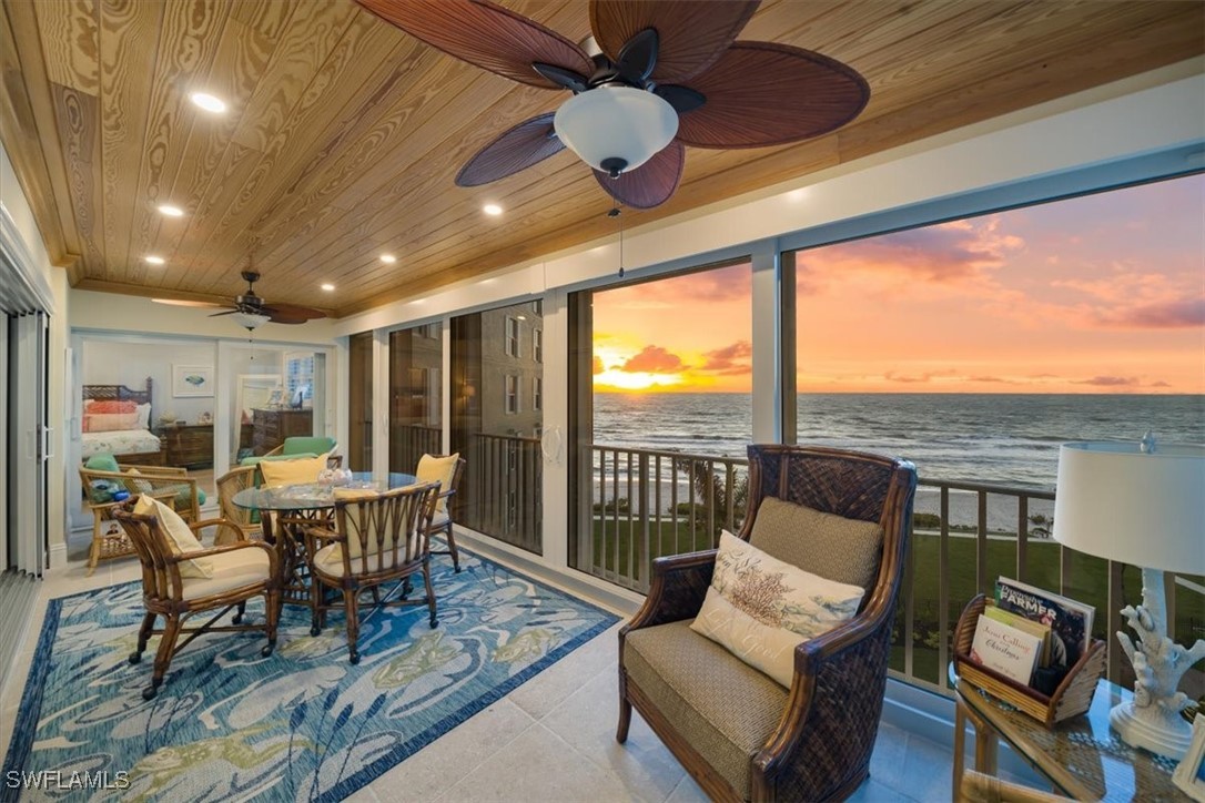 2901 Gulf Shore Boulevard N 503S
