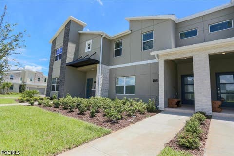 Photo of 472 ocean course Avenue, Davenport, FL 33896 (MLS # 2026030731)
