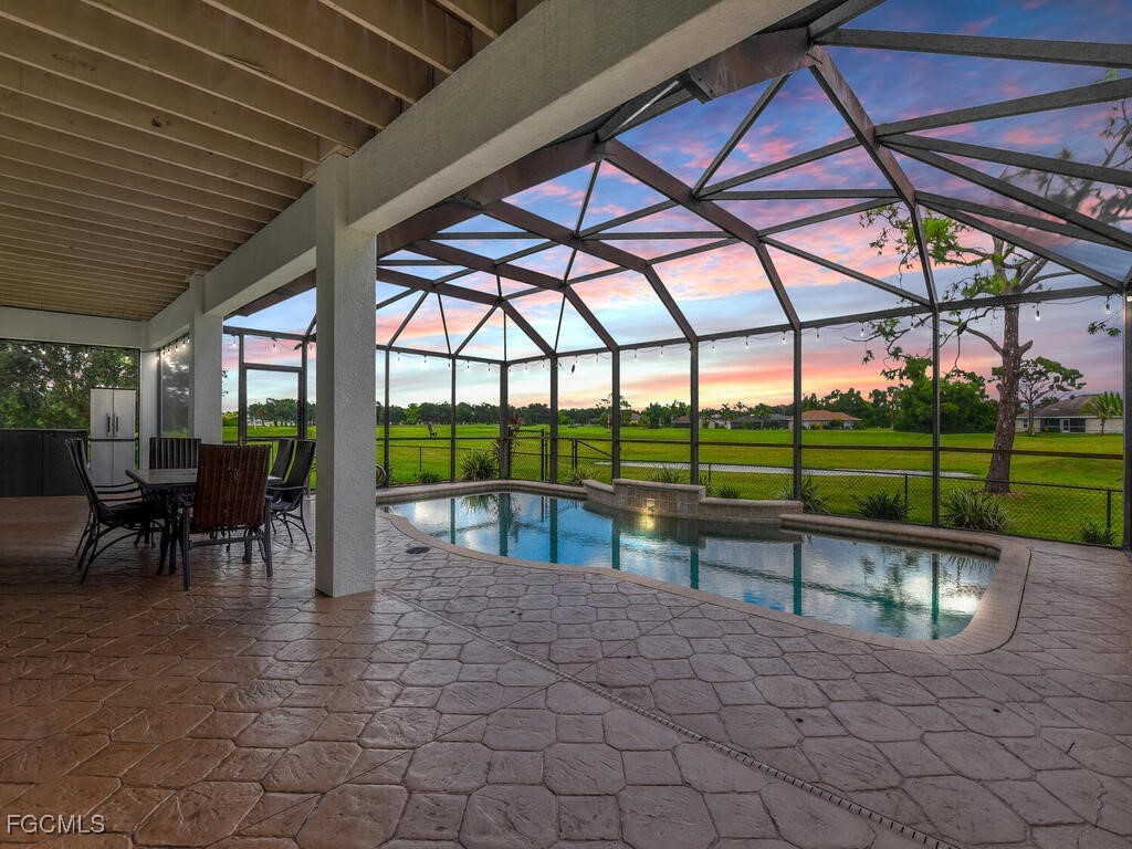 1507 NW 27th Place
