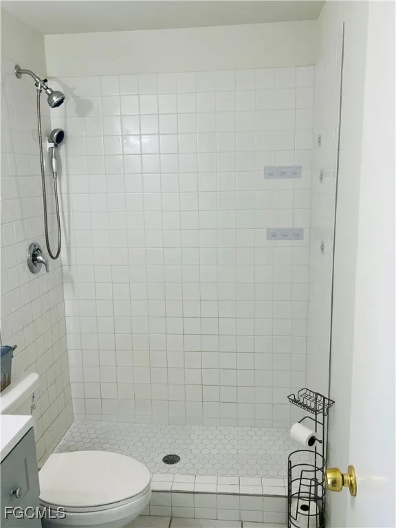 Fort Myers, Florida 33916, United States, 3 Bedrooms Bedrooms, ,1 BathroomBathrooms,Residential,Active,250114