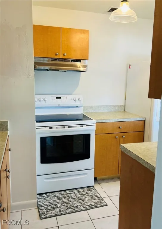 Fort Myers, Florida 33916, United States, 3 Bedrooms Bedrooms, ,1 BathroomBathrooms,Residential,Active,250114