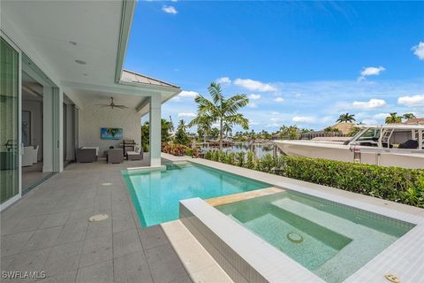 A home in MARCO ISLAND