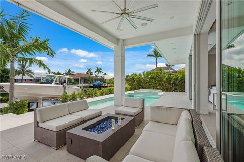 A home in MARCO ISLAND