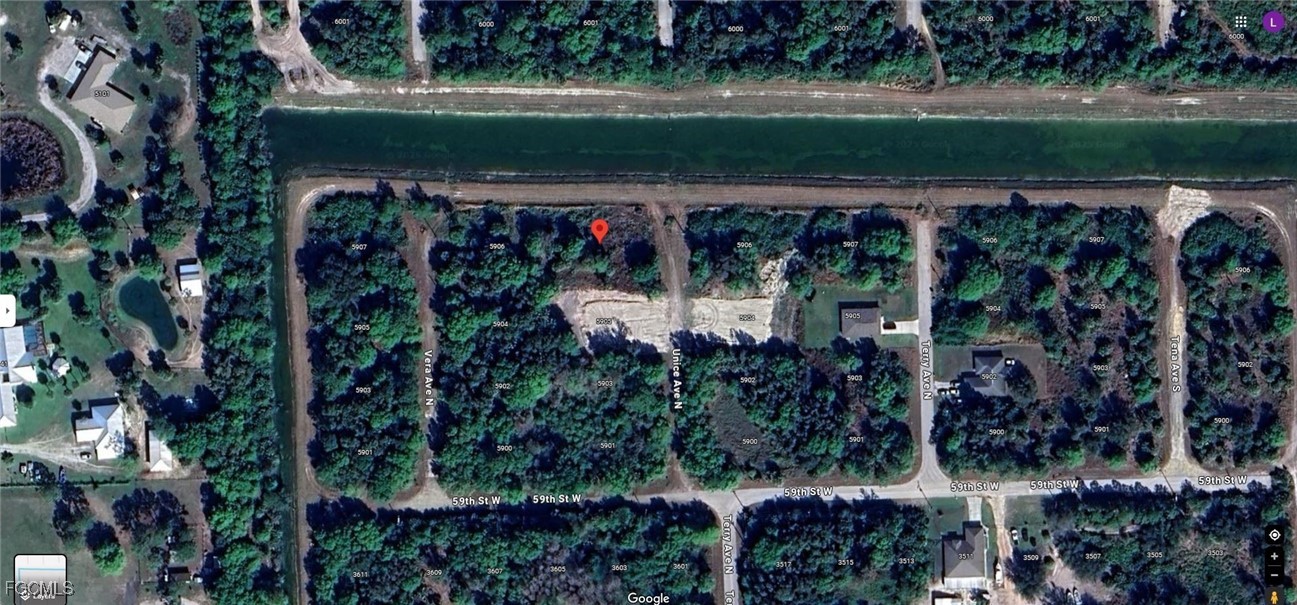 Aerial map of property and surrounding area