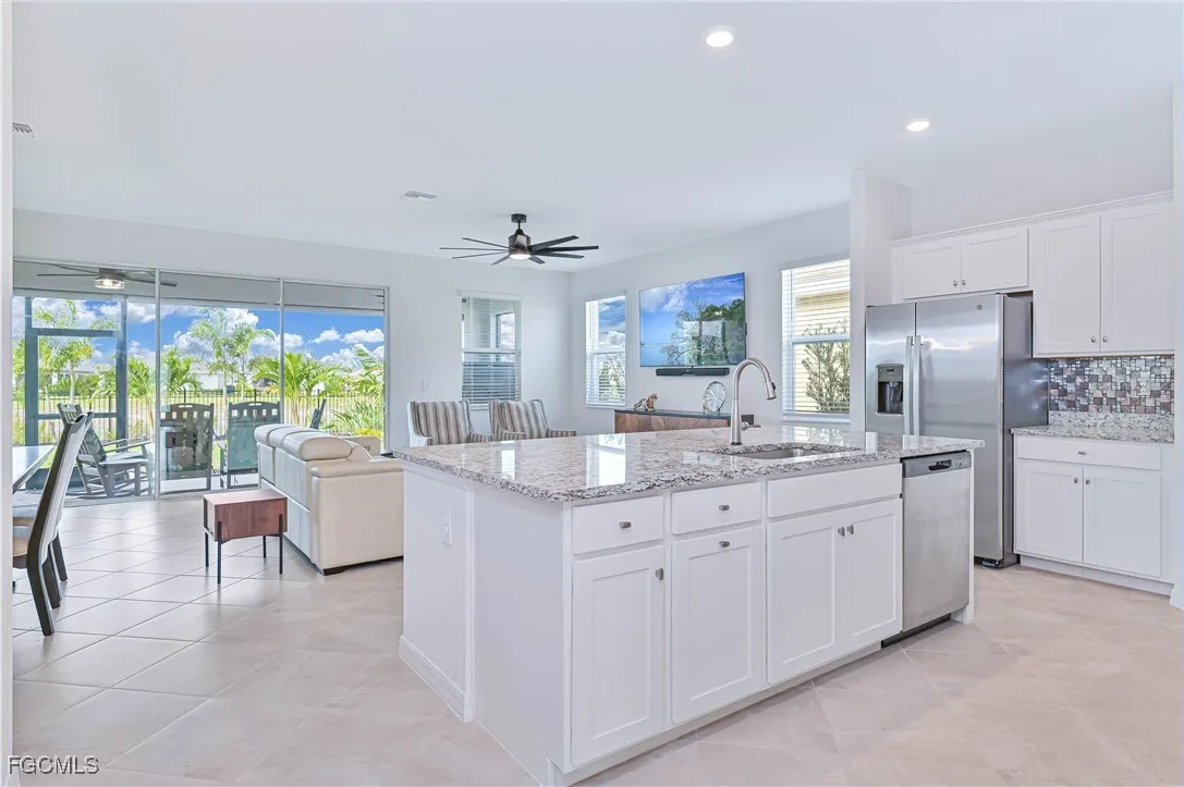 Alva, Florida 33920, United States, 3 Bedrooms Bedrooms, ,3 BathroomsBathrooms,Residential,Pending,250499