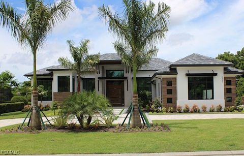 6321 Highcroft Drive Naples FL 34119
