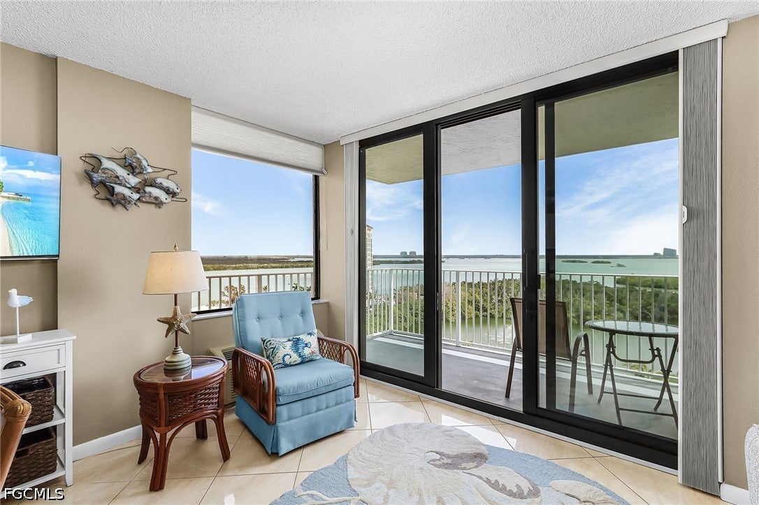 8701 Estero Boulevard 906