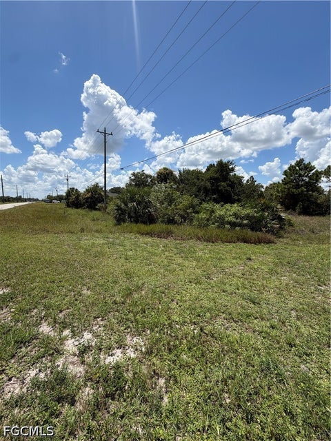 Tiny photo for 906 Bell Boulevard S, Lehigh Acres, FL 33974 (MLS # 2026036685)