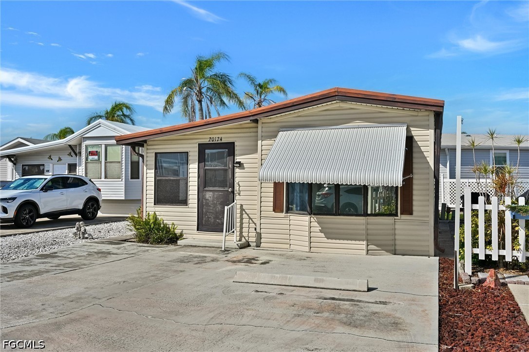 20124 Plum Tree Lane