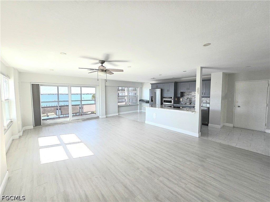 2350 W 1st Street 501