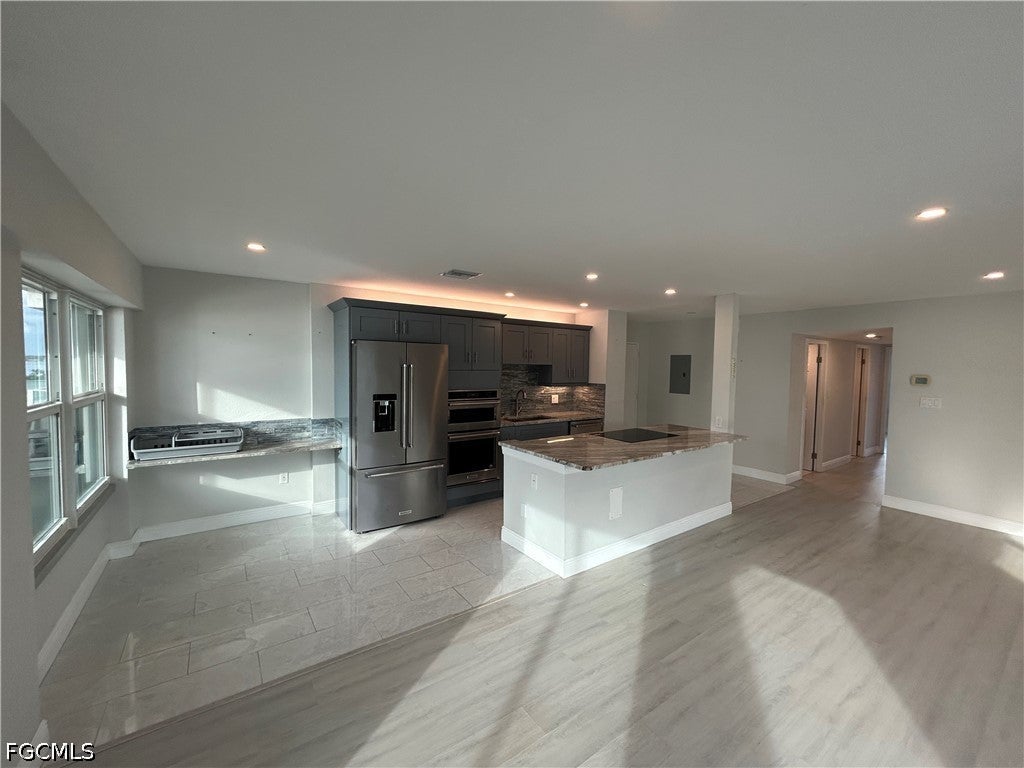 2350 W 1st Street 501