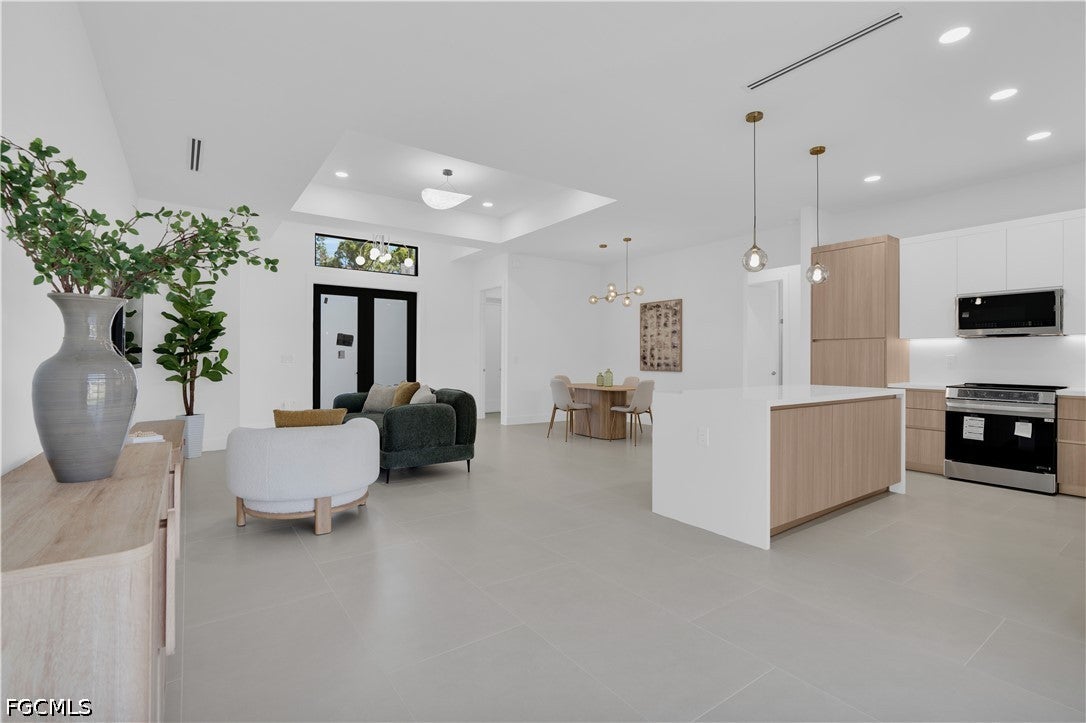 4204 3rd Street W