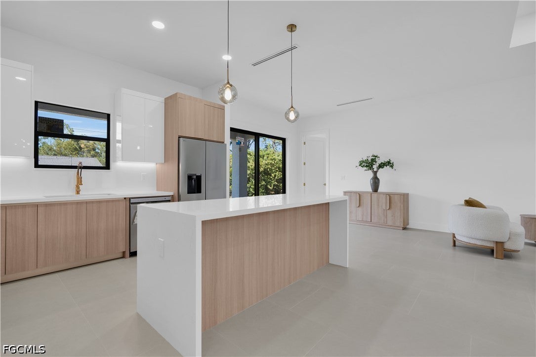 4204 3rd Street W