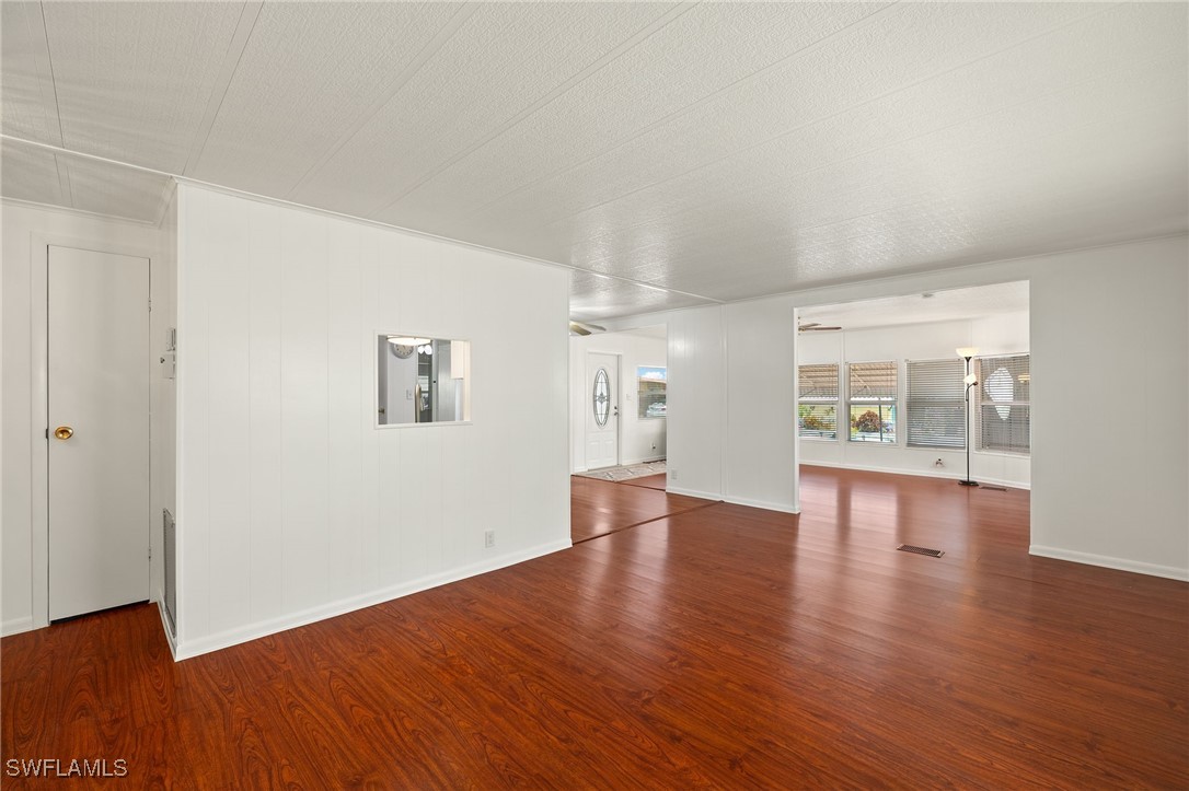 3032 Longview Lane