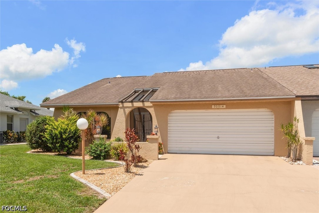 Photo 1 of 33 — 20014 Lake Vista Circle, Lehigh Acres, FL 33936