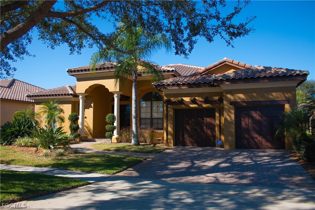 7414 Pointe Venezia Drive