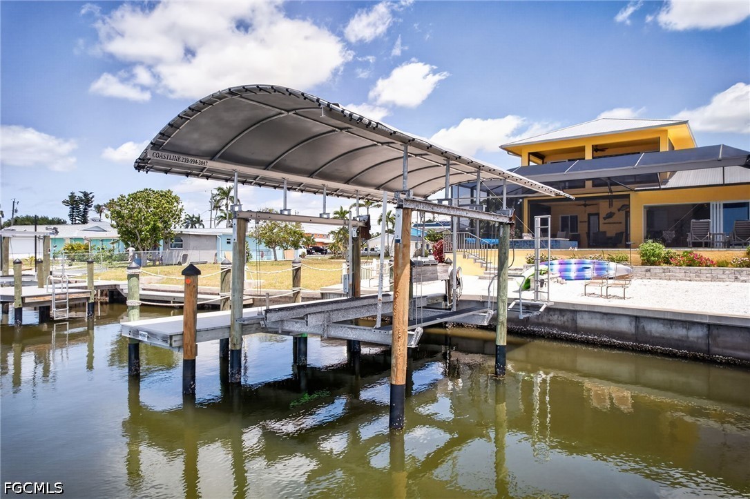 Matlacha, Florida, 33993, United States, 5 Bedrooms Bedrooms, ,4 BathroomsBathrooms,Residential,Active,2038621