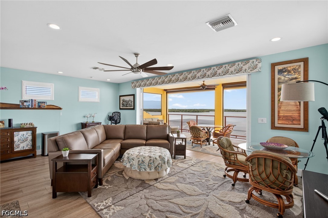 Matlacha, Florida, 33993, United States, 5 Bedrooms Bedrooms, ,4 BathroomsBathrooms,Residential,Active,2038621