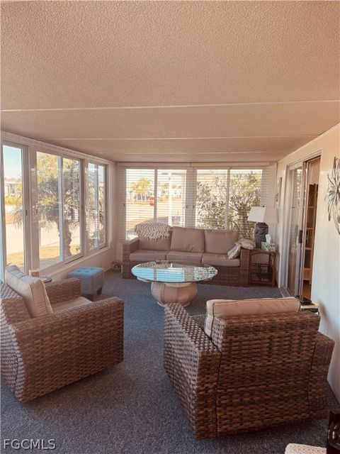 11 Poinsettia Drive Fort Myers FL 33905