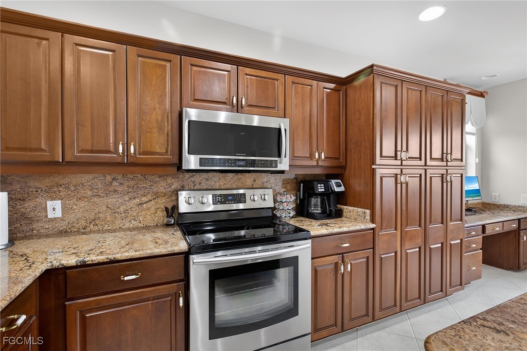 9121 Southmont Cove 406