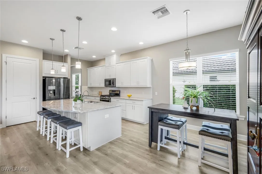 Fort Myers, Florida 33908, United States, 2 Bedrooms Bedrooms, ,3 BathroomsBathrooms,Residential,Active,228253