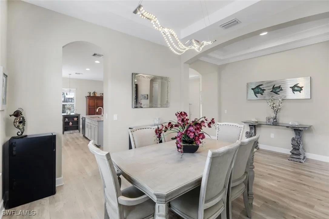 Fort Myers, Florida 33908, United States, 2 Bedrooms Bedrooms, ,3 BathroomsBathrooms,Residential,Active,228253