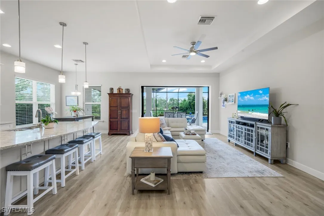 Fort Myers, Florida 33908, United States, 2 Bedrooms Bedrooms, ,3 BathroomsBathrooms,Residential,Active,228253