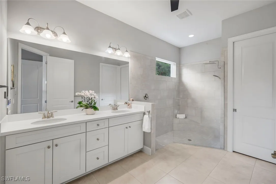 Fort Myers, Florida 33908, United States, 2 Bedrooms Bedrooms, ,3 BathroomsBathrooms,Residential,Active,228253