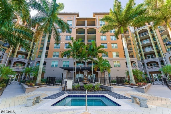 2825 PALM BEACH BLVD APT 706, FORT MYERS, FL 33916 - Image 9d215678f71496ff751f26025c4e466d/557519860